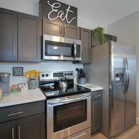 Beautiful 2Br Apt/Ewr Airport/King /Free Parking 뉴어크 외부 사진