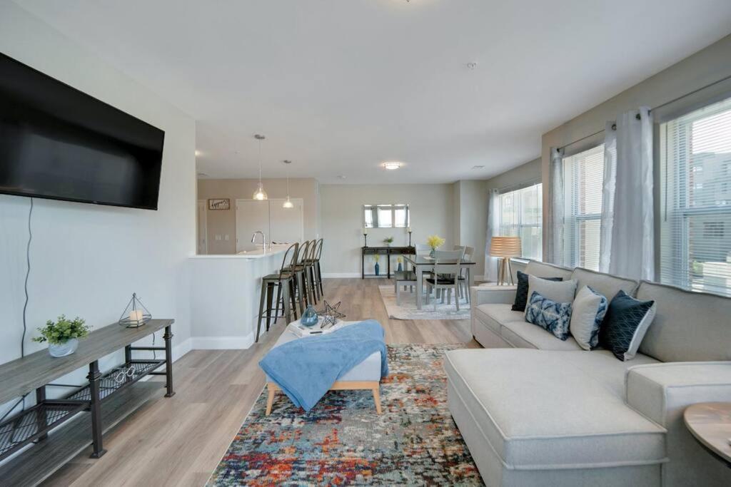 Beautiful 2Br Apt/Ewr Airport/King /Free Parking 뉴어크 외부 사진