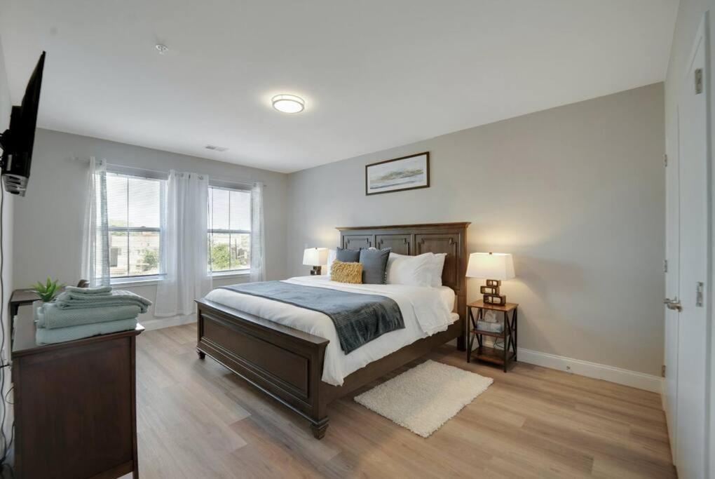 Beautiful 2Br Apt/Ewr Airport/King /Free Parking 뉴어크 외부 사진