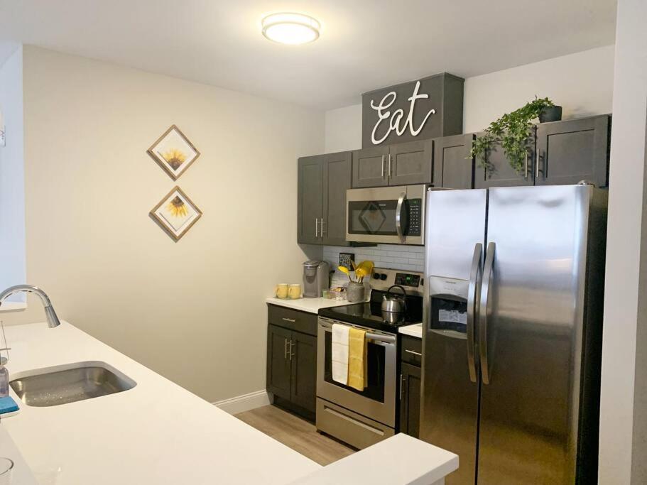 Beautiful 2Br Apt/Ewr Airport/King /Free Parking 뉴어크 외부 사진